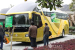 用户代表鉴赏巡展车