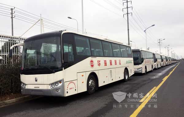 亚星50台纯电动公路大巴交付天津