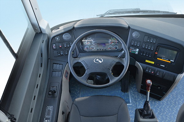 金龙客车XMQ6119FY公路客车