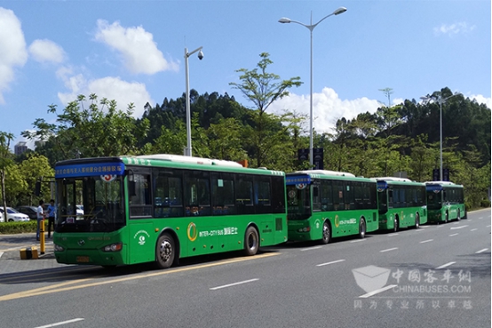 　海格插电式混合动力公交车队