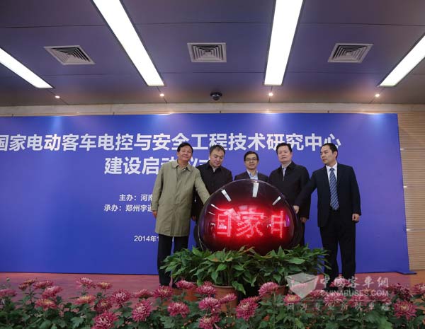 前11月新能源客车热销1.8万辆