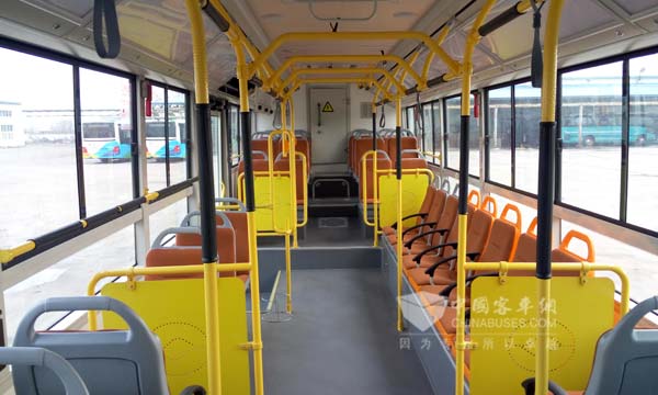 DD6129CHEV7N气电混合动力公交内饰