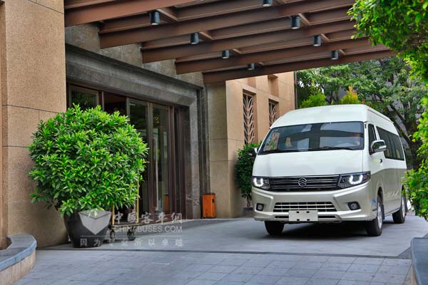 动物不凶猛——试驾金旅大海狮