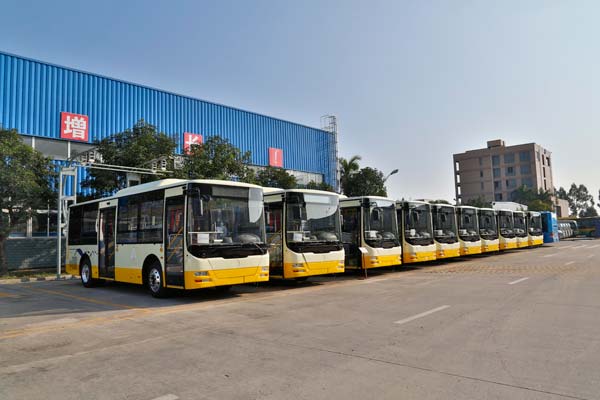 金旅2015：双擎驱动 逆风飞扬