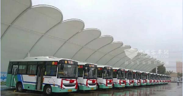 2015年9月，600台中通纯电动公交交付临沂，为2015年国内最大批量纯电动客车订单