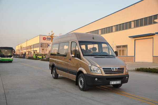 中通纯电动商务轻客“蓝迪”荣耀上市