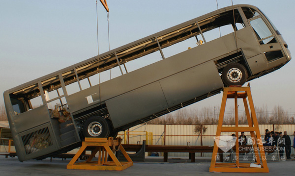 确定整车重心位置