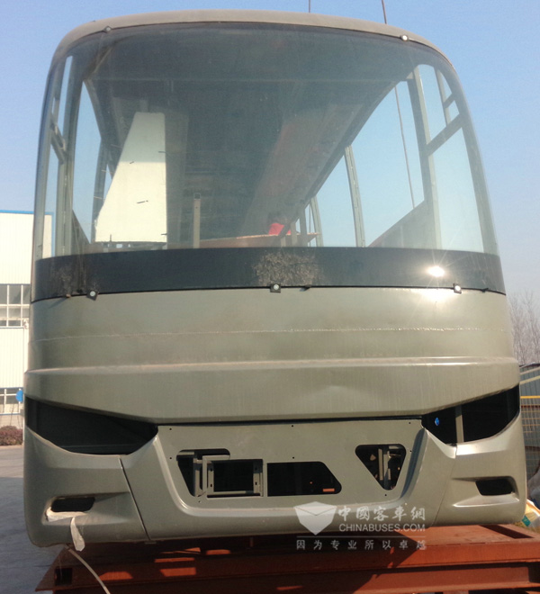 图4  侧翻试验台