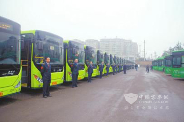 四川宜宾249辆新能源公交春节前投运