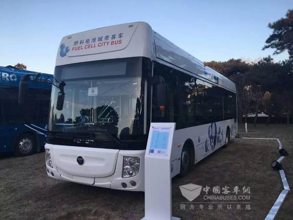 福田欧辉燃料电池大巴亮相