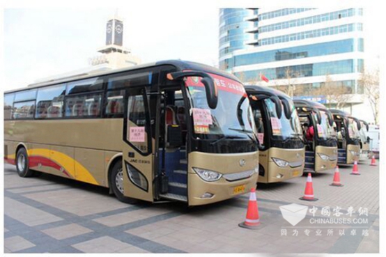 安凯客车服务安徽省两会