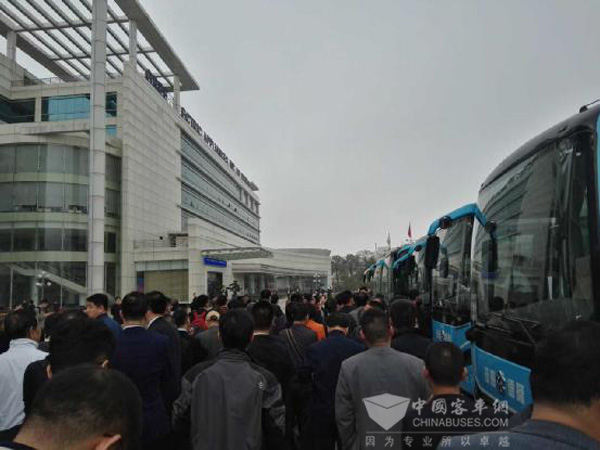 嘉宾参观格力集团