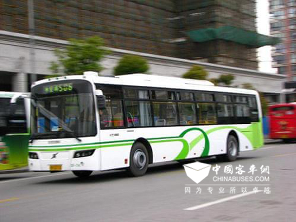 上海市优先发展公共交通解决拥堵