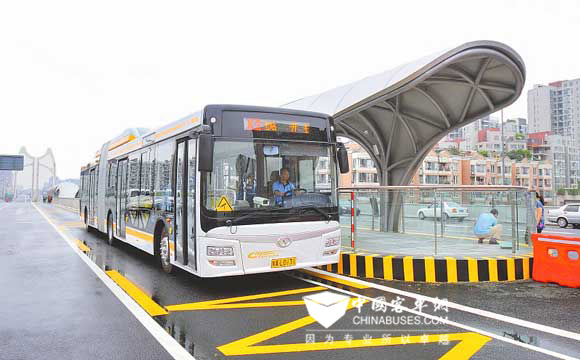 成都：正规划4条快速公交