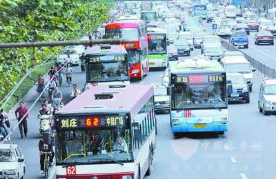 郑州：机场新开两条公交线路 市区坐公交直达T2航站楼