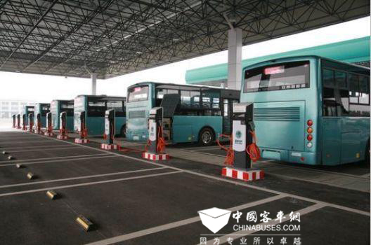 充电桩建设提速 浙江台州为电动汽车“撑腰”