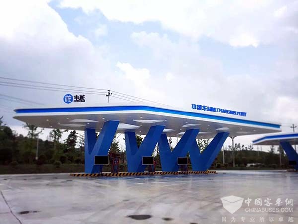 上汽将建66万充电桩