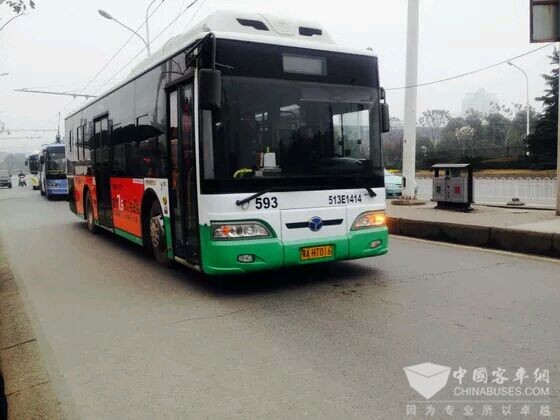 武汉：高考考生可持准考证免费坐公交