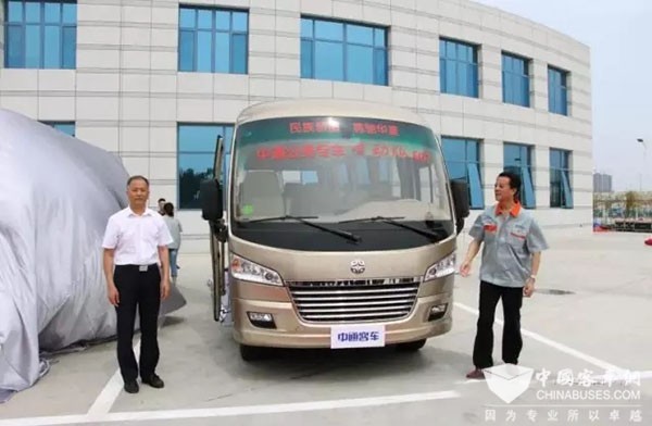 绩优质佳逆市飞扬，中通客车首个百亿目标达成