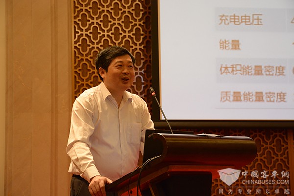 动力电池专家黄学杰：开门创新，做好动力电池
