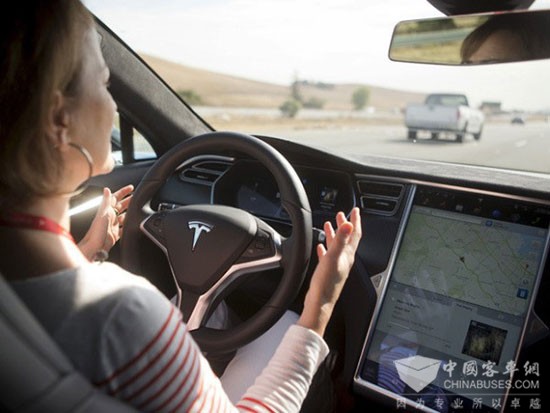 特斯拉微型巴士预计明年发布