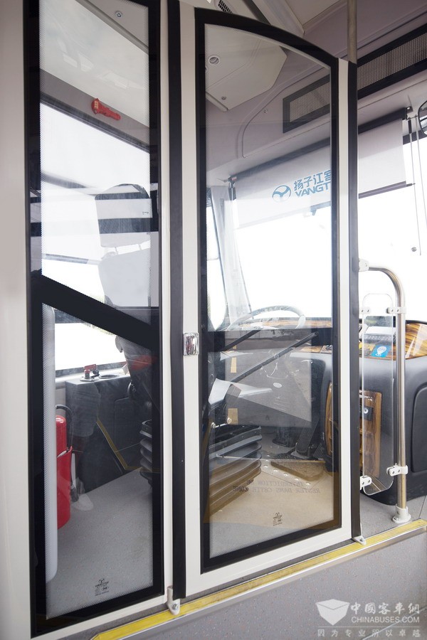 扬子江客车WG6120BEVHR