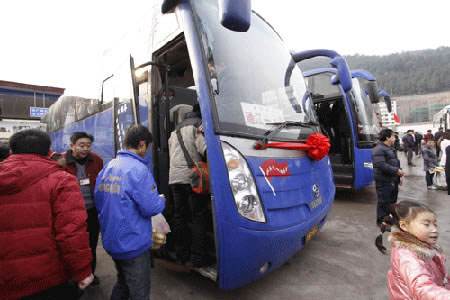 四川：应对传统客运断崖 旅游专线转型升级