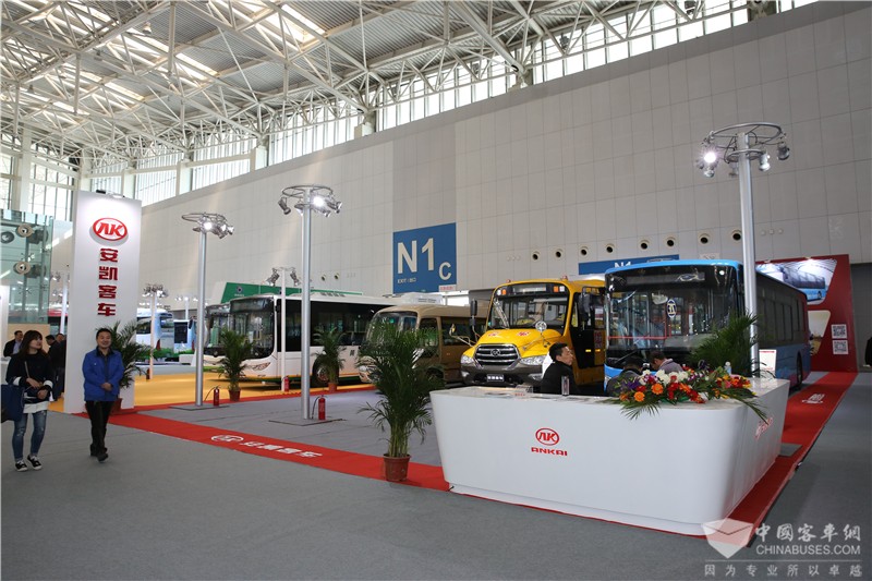 2017天津客车展：安凯客车展台