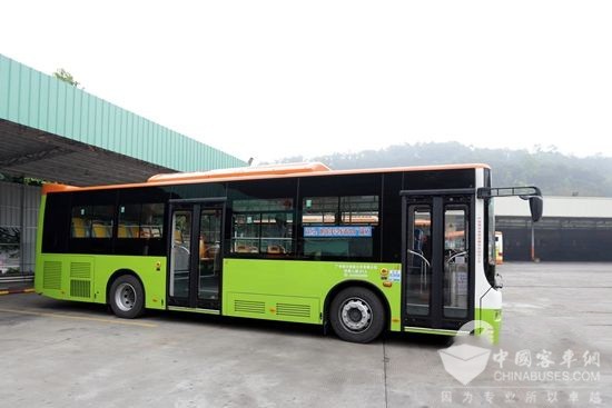 广州：南沙首条纯电动公交车线路获赞