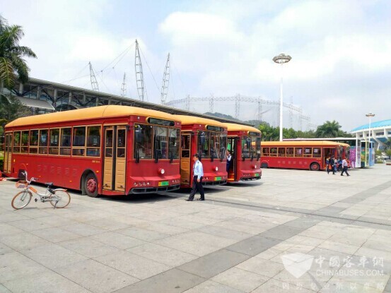 银隆铛铛车穿越时空 打造深圳流动风景线
