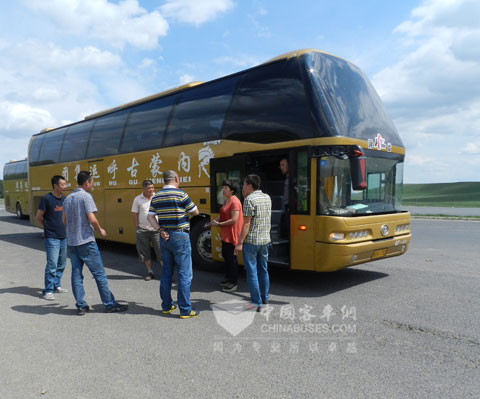 呼运集团公司助力五一小长假旅客安全出行