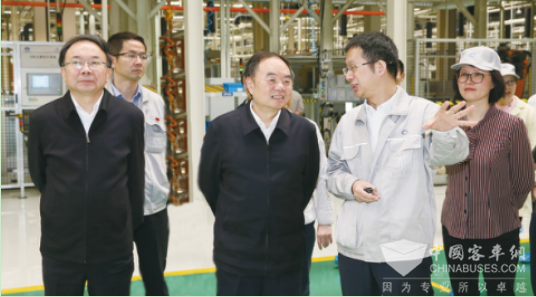 中国工程院院长4月20日来锡柴调研时勉励:“锡柴要发挥职能制造示范引领作用。”