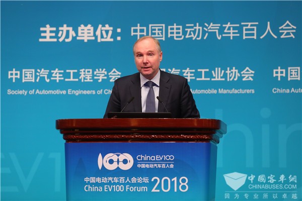 百人会|宝马集团Jochen Goller：当前新能源汽车产业机遇与挑战并存