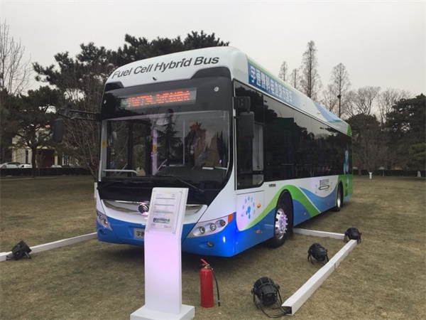 速来围观！宇通燃料电池客车新品亮相2018电动汽车百人会
