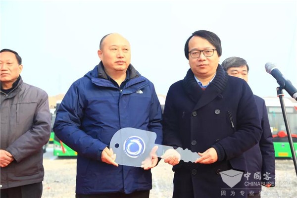 深耕市场 申龙200台纯电动公交挺进安徽