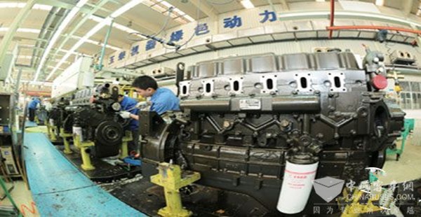 搭载“玉柴芯”中国品牌客车首次开进加蓬