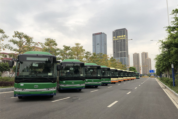 迎189辆金龙纯电动公交  佛山开启公交电动化新序幕