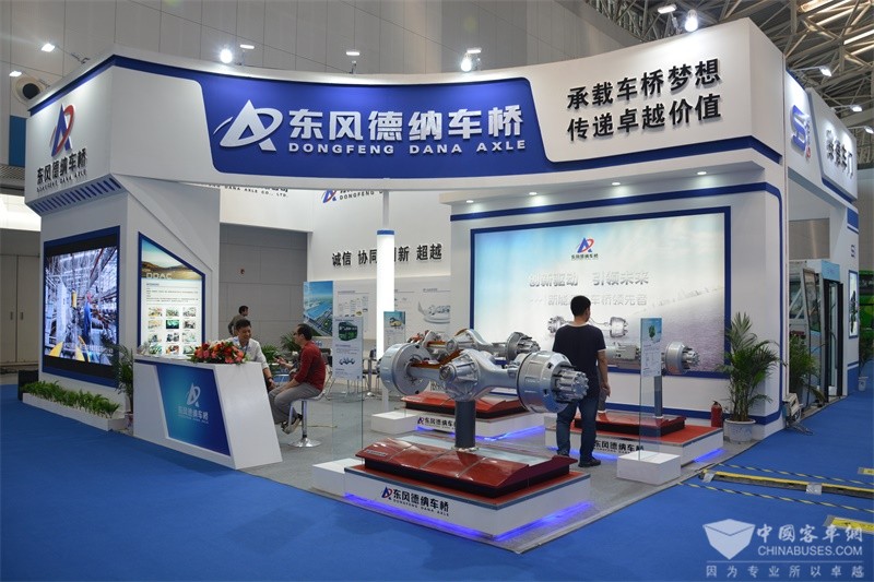 2018 CTIB 天津客车展 东风德纳展位