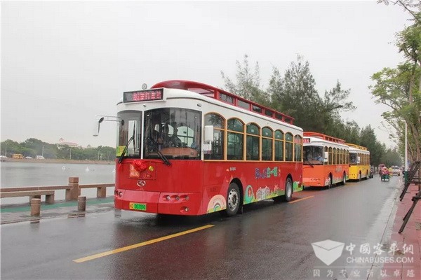 福建：复古铛铛车首现厦门