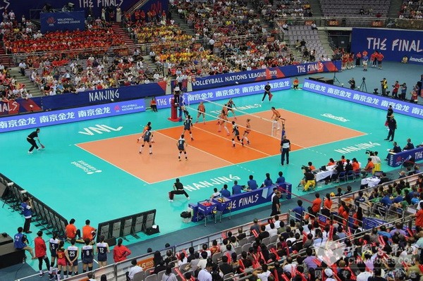 “实力+颜值”，打响赛事主旋律—开沃汽车助力2018世界女排