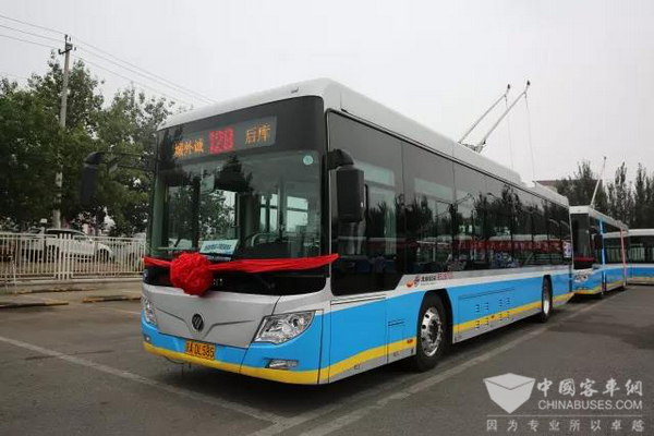 蓝天保卫战 北京第29条无轨电车投运