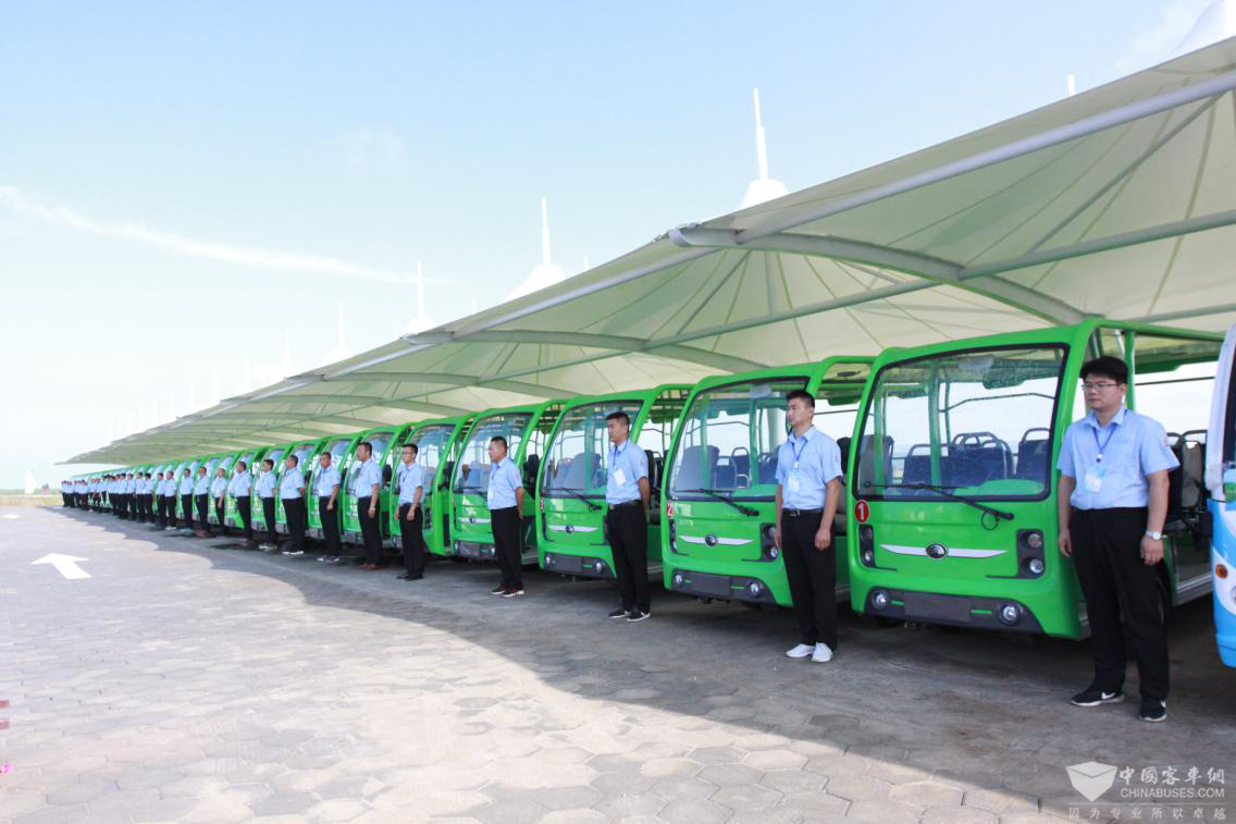 “天更蓝 水更清” 宇通电动观光车围场打响“蓝天保卫战”