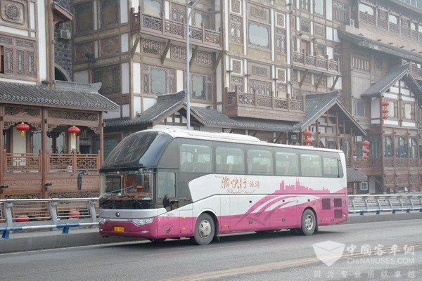 从拿出来的产品开始变革 读重庆渝快行的“生意经”