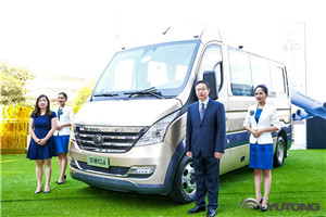 六大核心优势 24.8万起售 宇通新一代商旅客车CL6上市