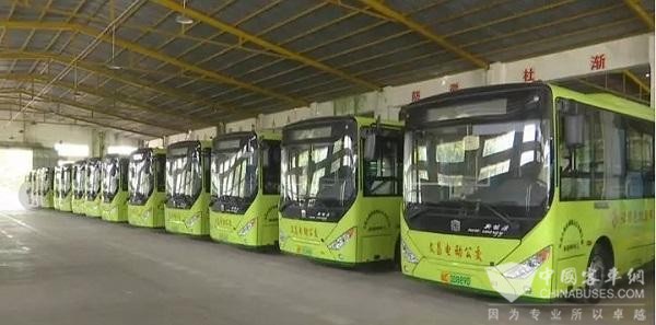 文昌公交“绿色”换新 中通新能源客车再入海南
