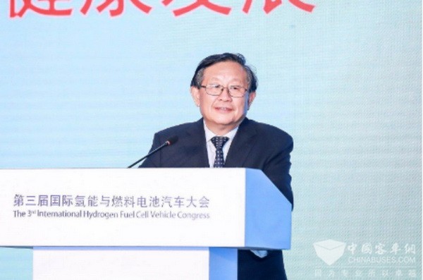 万钢为燃料电池汽车产业提战略性指导意见 再次点赞亿华通