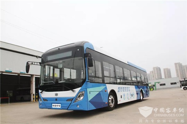 全国首款12米智能驾驶客车在长沙“上牌”