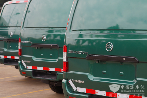 护航双十一 607辆金旅物流车即将交付中国邮政