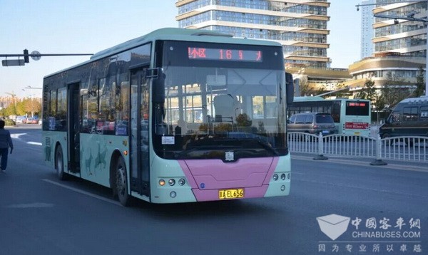 南京人坐这三条公交线过江 今天起“一人一座”