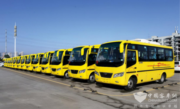 亮黄车身，清雅内饰，这款车——有点酷！